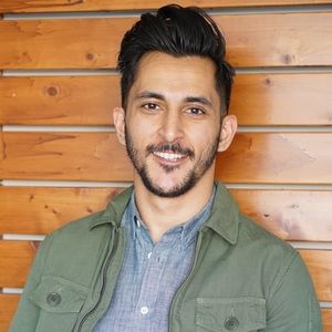 Meet your Posher, Malik
